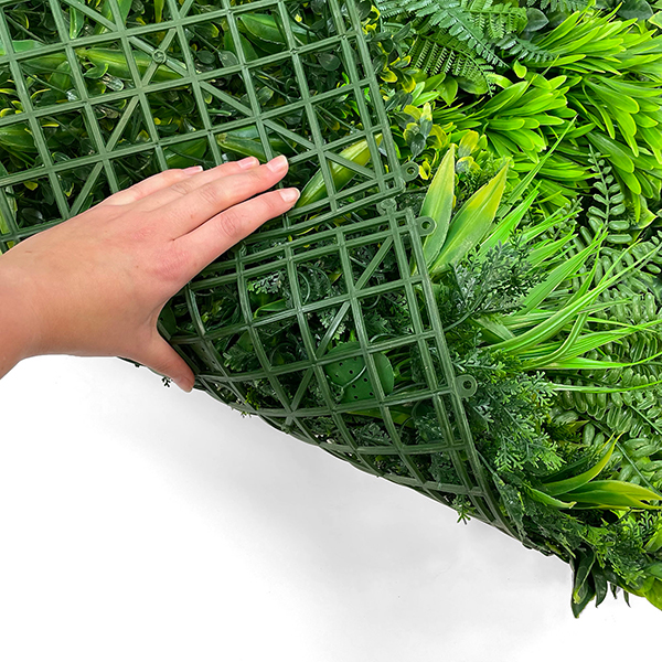 flexibility of the jungle book hedge tile