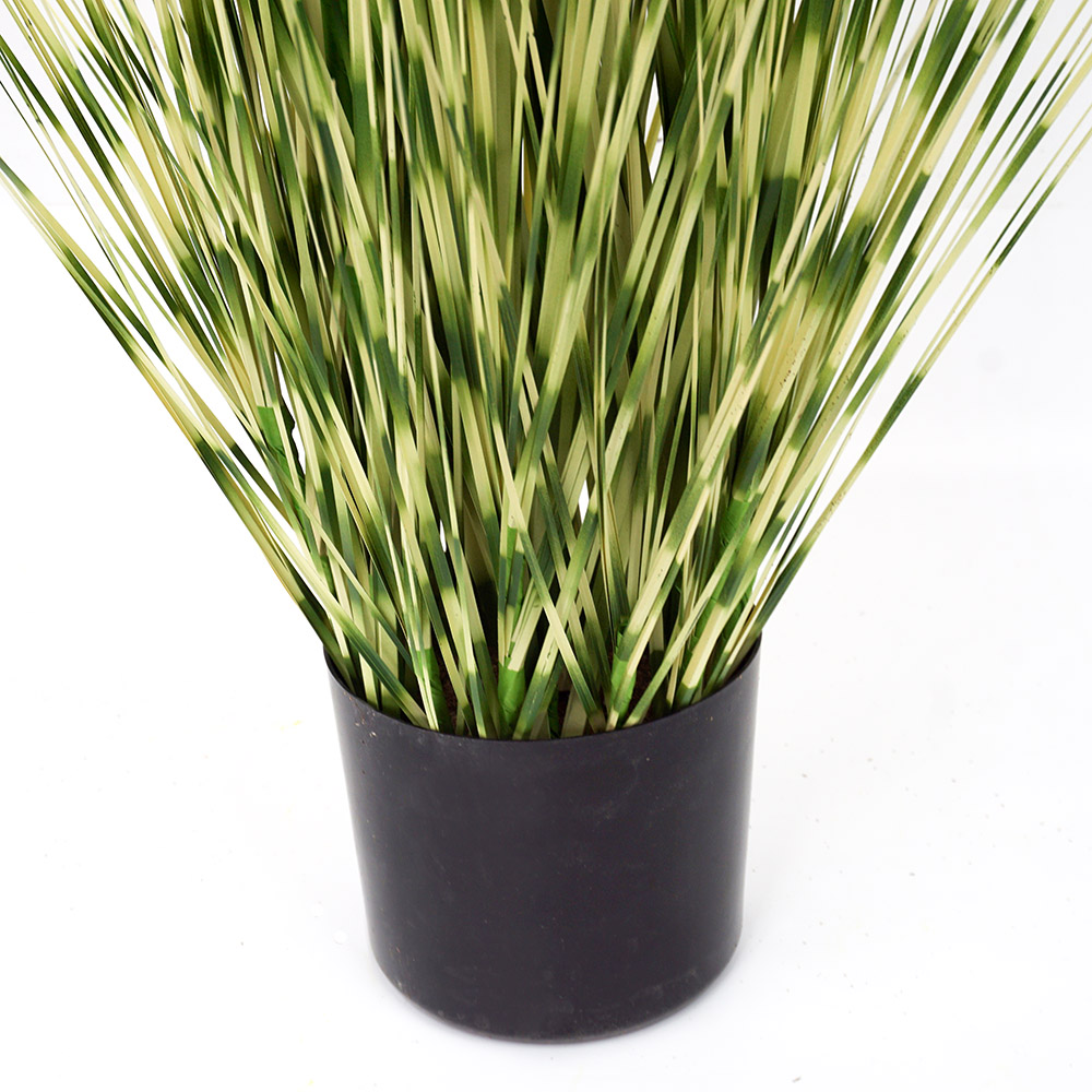 plastic pot to hold the faux grasses in place