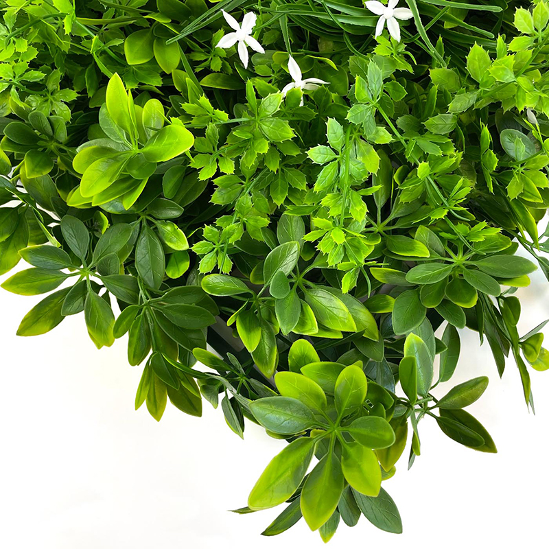 close up of a section of the artificial mixed foliage tile