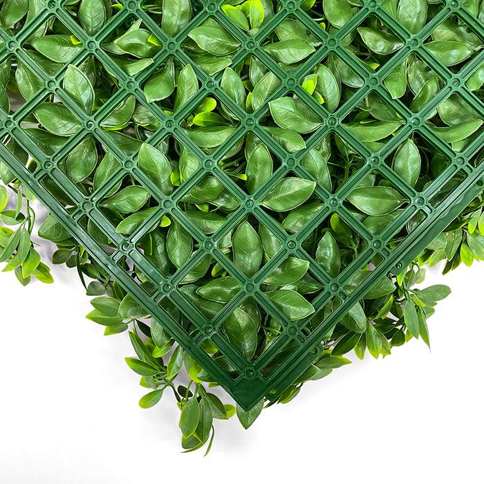 reverse side of the artificial mixed foliage hedge tile