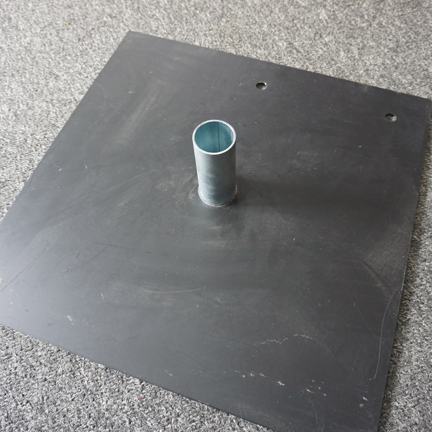 supporting base plate for aluminium structure